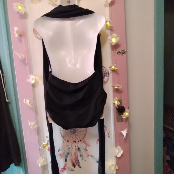 Zomoneti (L) Multi Tie Halter One Piece - Picture 6 of 8